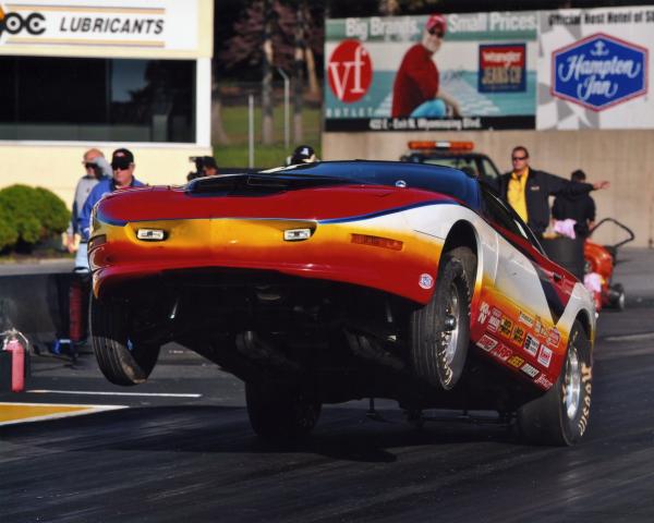 Dutch Classic 2011 driving my former car.
Thanks to my friend Larry Pappas for giving me the keys....