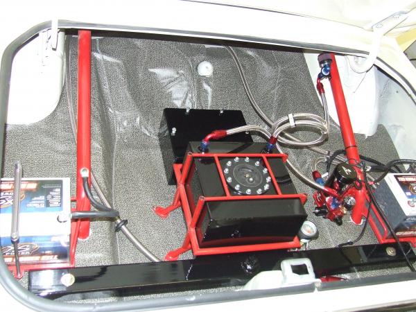 Trunk is finished: Plumbed, Wired...even installed a new trunk mat!