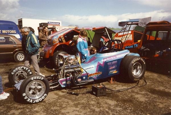 1990 Easter at Santa Pod with some update made to the car.